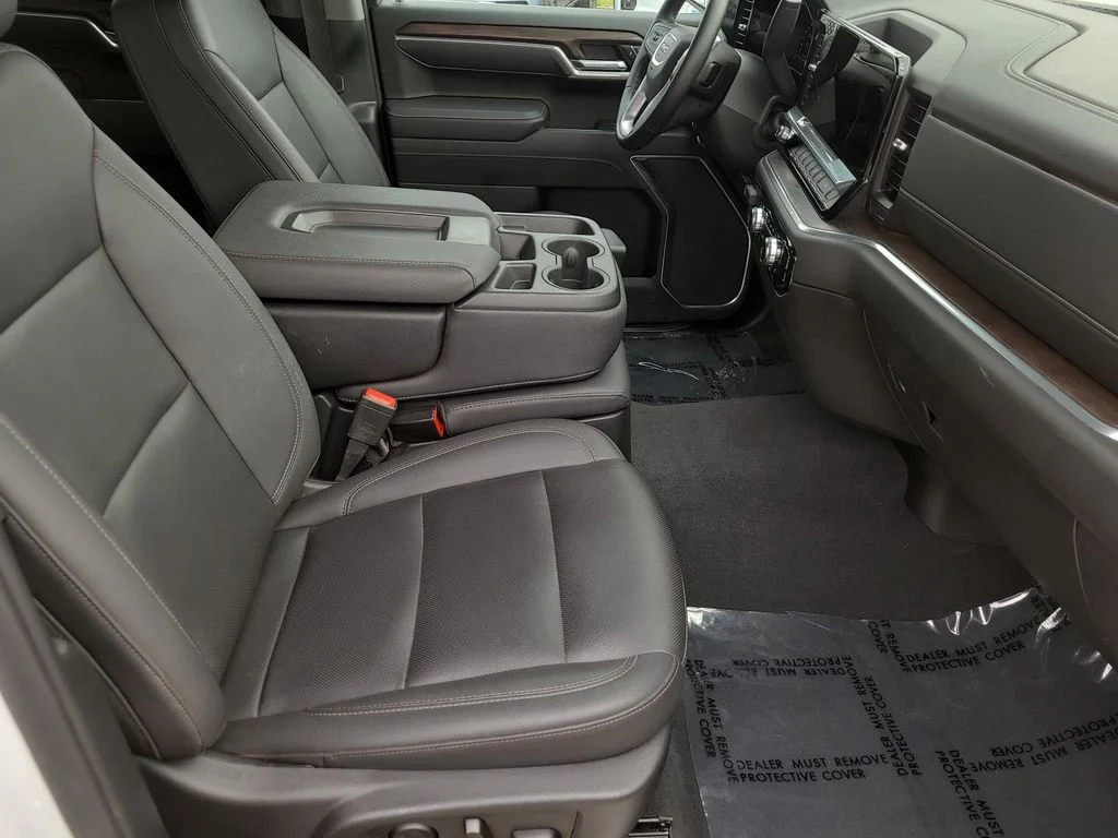 Used 2025 White GMC SLT image 12