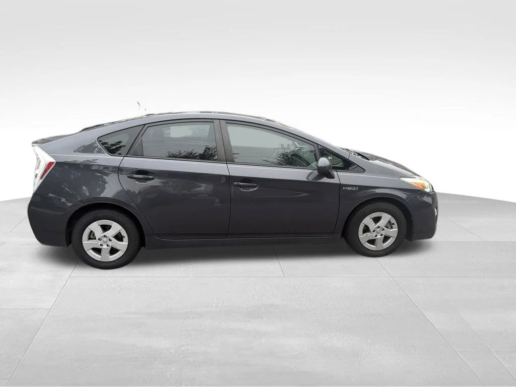 Used 2010 Gray Toyota III image 6