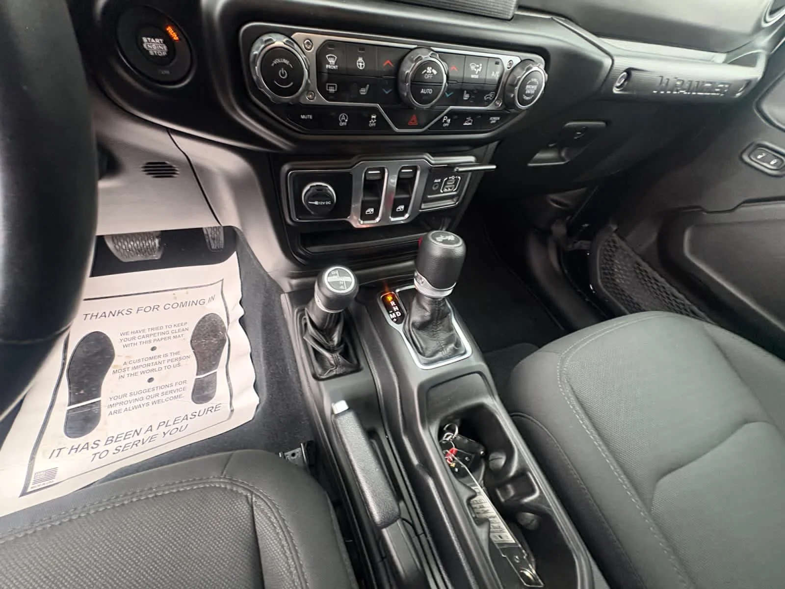 Used 2022 Black Clearcoat Jeep Sport S image 15