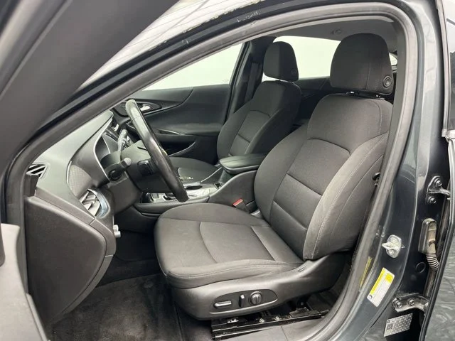 Used 2018 Nightfall Gray Metallic Chevrolet LT image 8