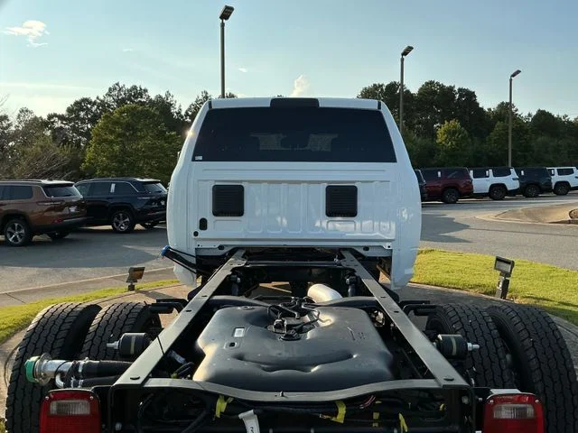 New 2027 Bright White Clearcoat RAM Tradesman image 25
