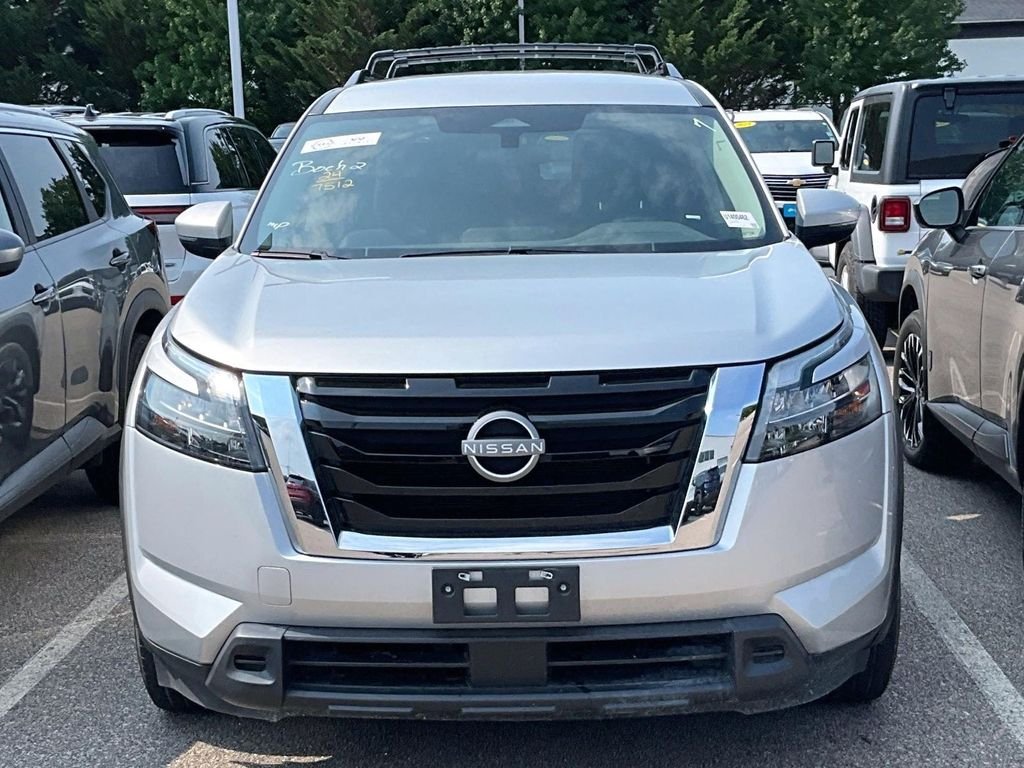 Used 2024 Silver Nissan SV image 2