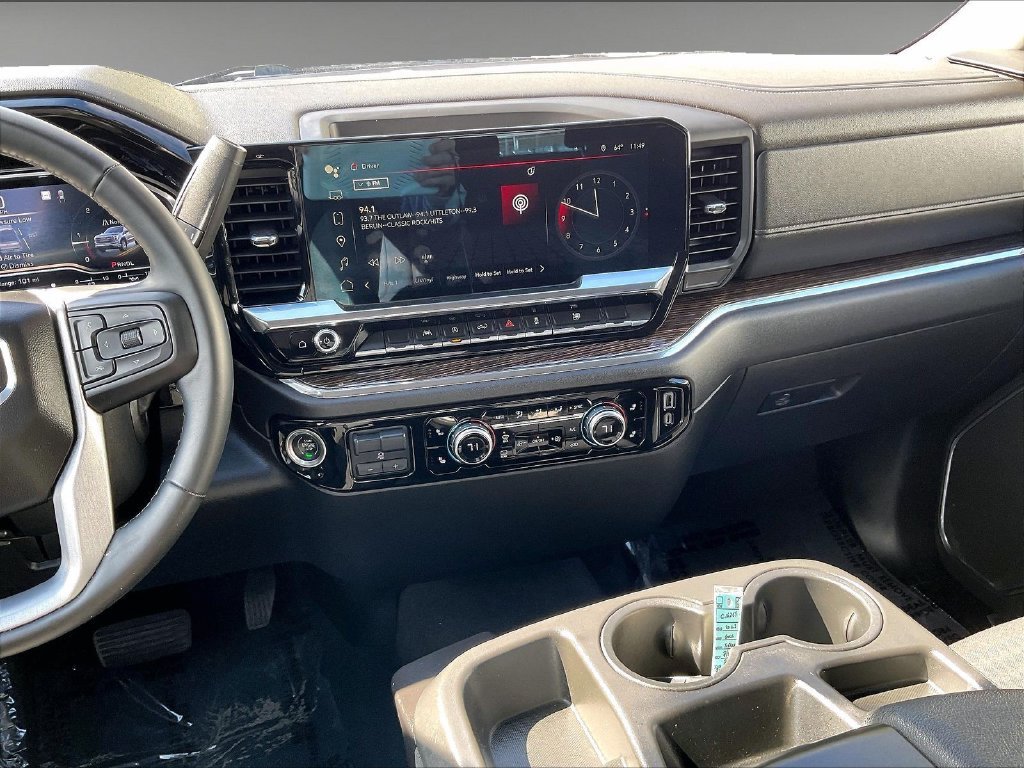 Used 2023 Sterling Metallic GMC Elevation image 18