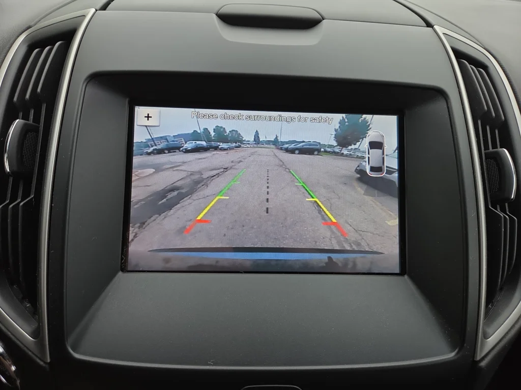 Used 2019 Blue Ford SEL image 13