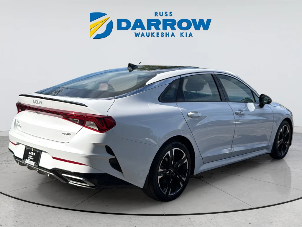 Certified Used 2022 White Kia GT-Line image 5