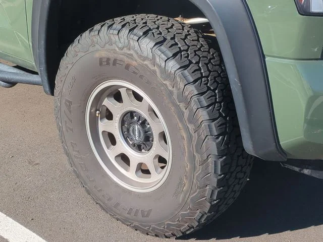 Used 2022 Green Toyota SR5 image 7