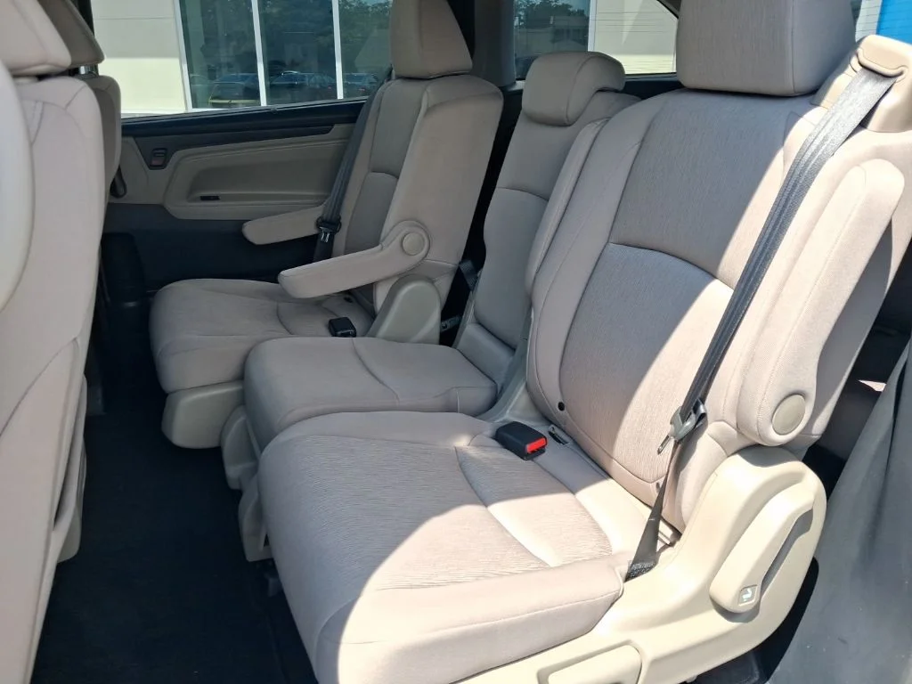 Used 2019  Honda EX image 19