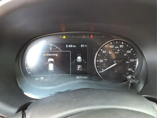 Used 2023 Orange Nissan SR image 21