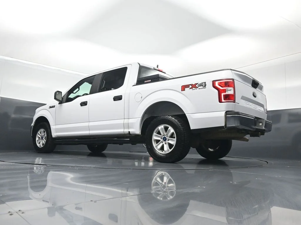 Used 2020 White Ford XL image 46