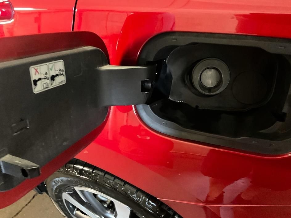 Used 2022 Red Chevrolet LT image 15