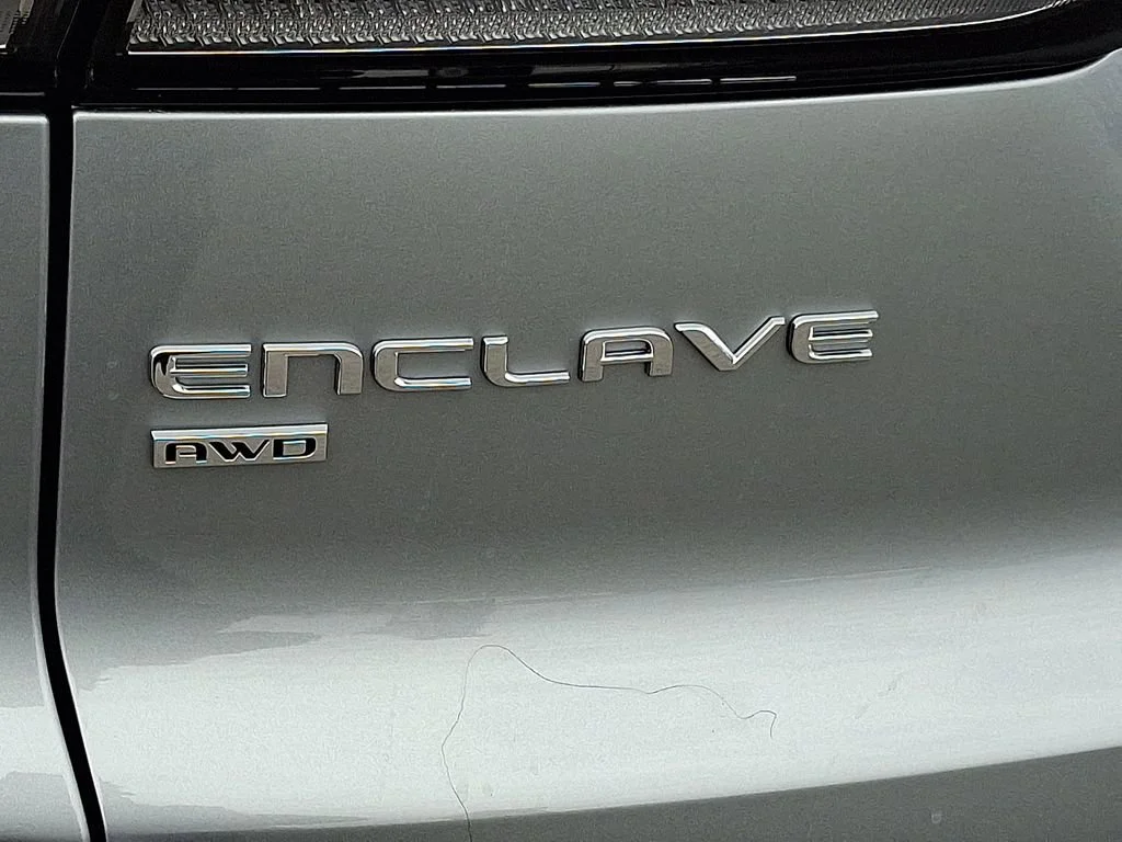 Used 2025 Moonstone Gray Metallic Buick Avenir image 30