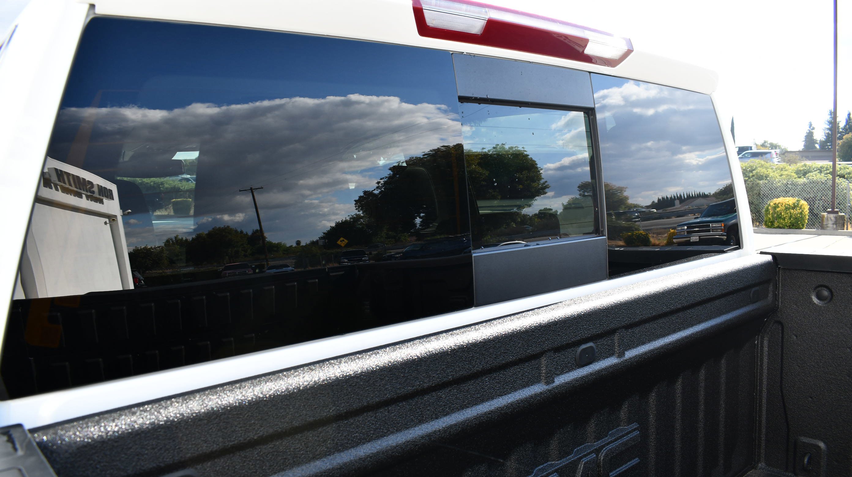 2026 GMC Sierra 1500 SLT - Photo 9