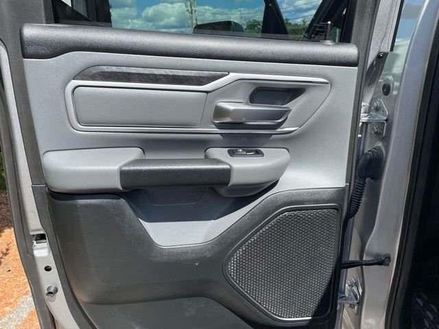 Used 2020 Billet Silver Metallic Clearcoat Ram Big Horn/Lone Star image 23