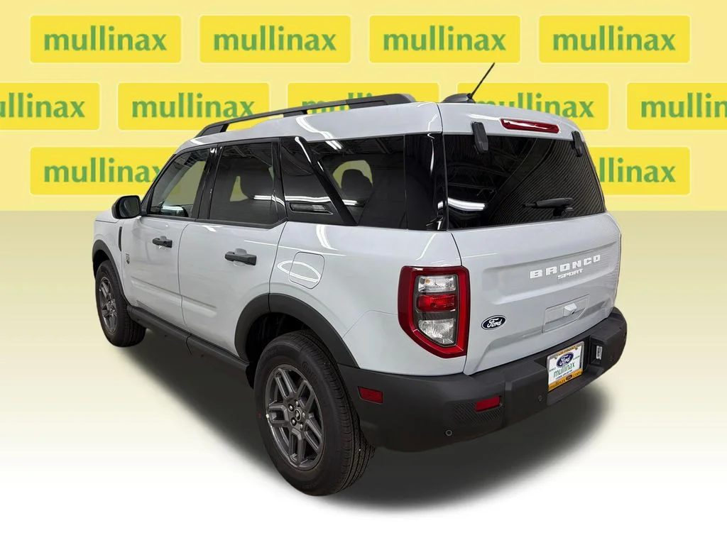 New 2026 White Ford Big Bend image 9