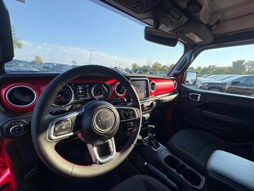 Used 2023 Red Jeep Rubicon image 14