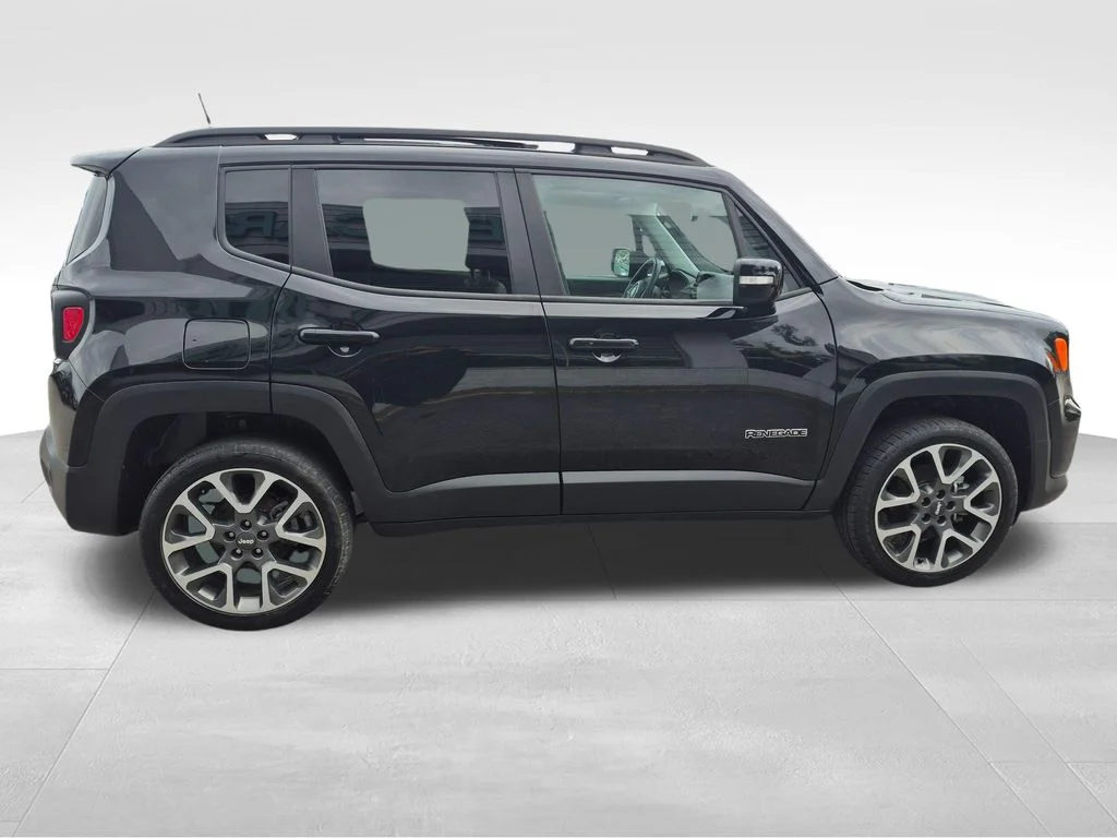 Used 2022 Black Jeep Limited image 10