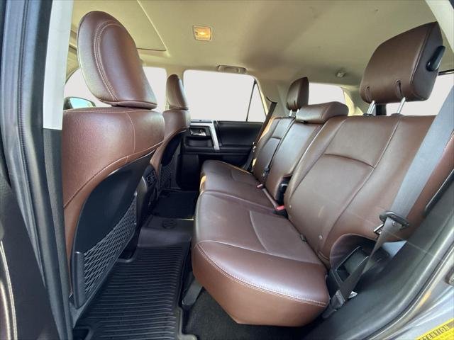 Certified Used 2021 MAGNETIC GRAY MET. Toyota  image 27