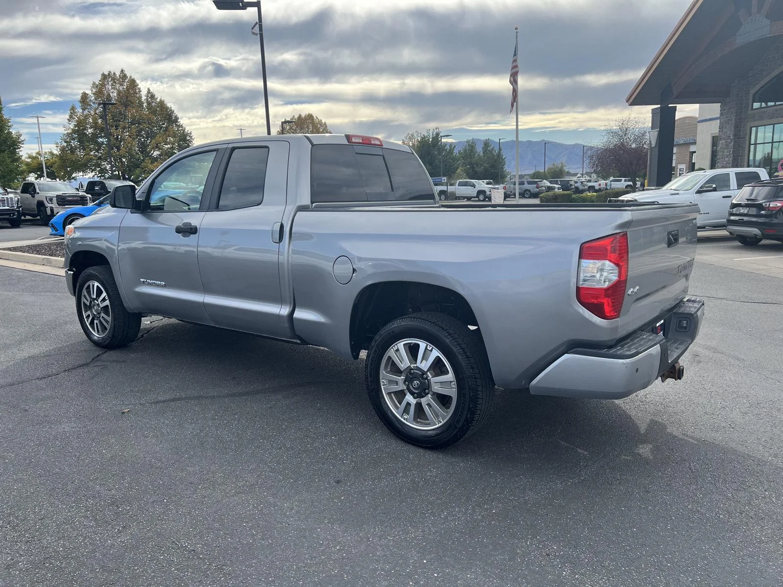 2016 Toyota Tundra Limited - Photo 10