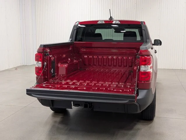 New 2026 Ruby Red Metallic Tinted Clearcoat Ford XLT image 44