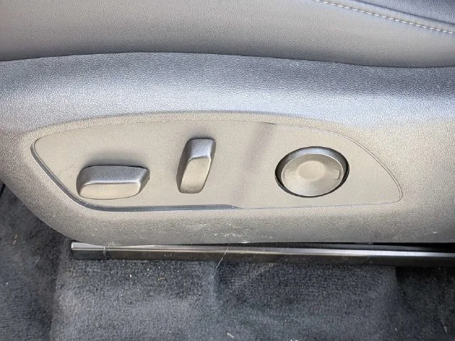 Used 2026 Red GMC Elevation image 21