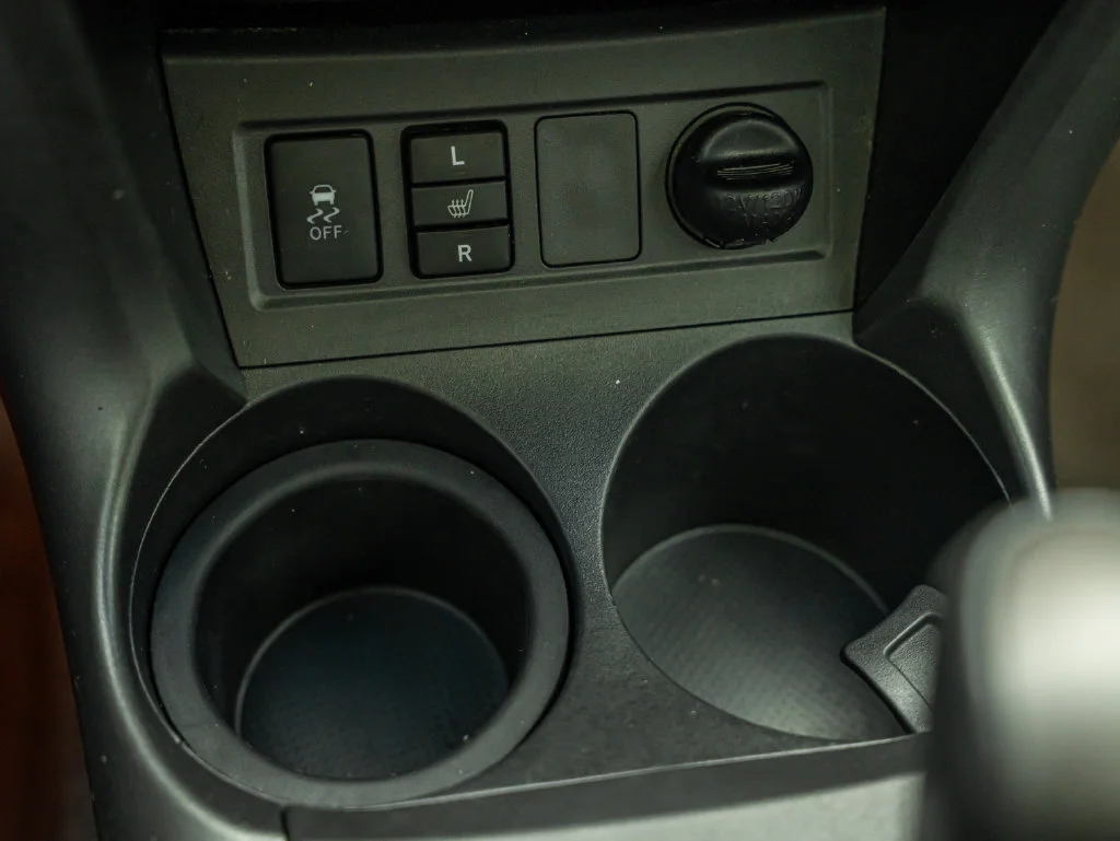 Used 2011 Pacific Blue Metallic Toyota Limited image 34