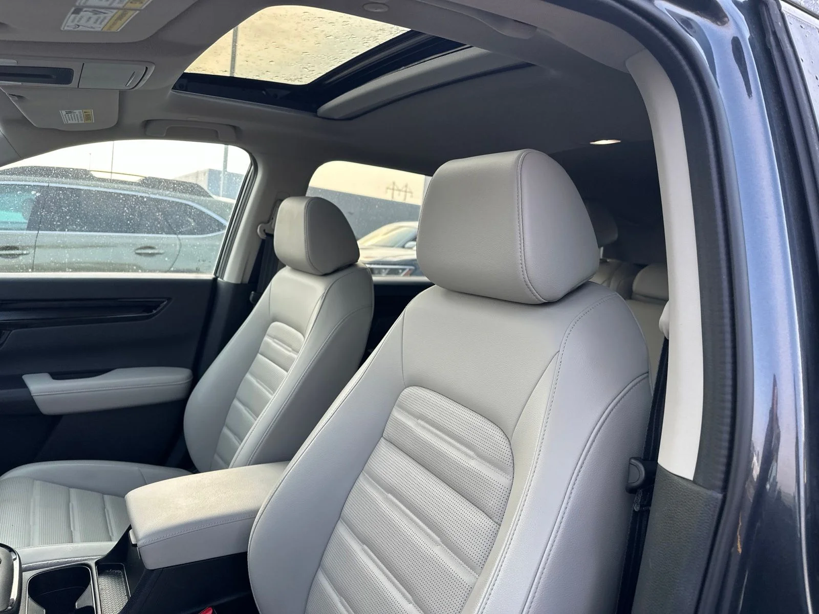 Used 2024  Honda EX-L image 5
