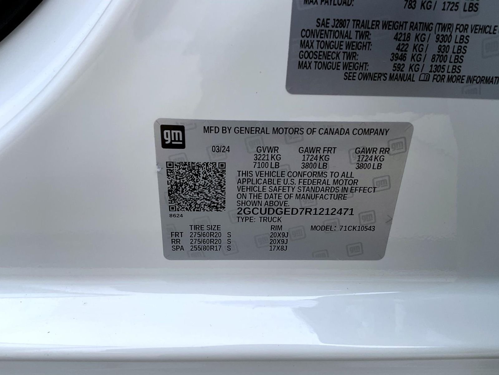Used 2024 White Chevrolet LTZ image 25