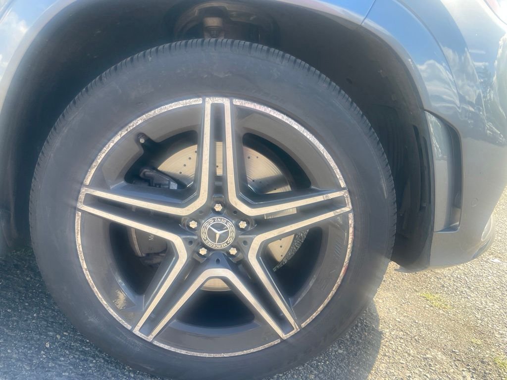 Used 2023 Selenite Gray Metallic Mercedes-Benz GLS 450 image 24