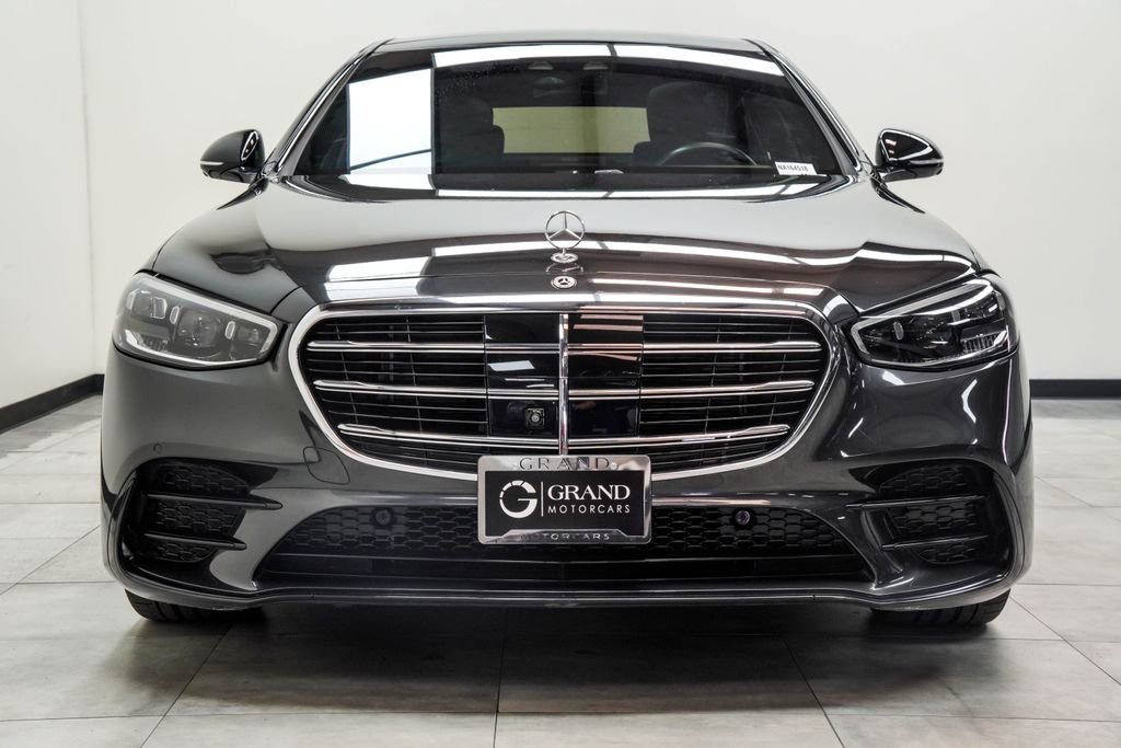Used 2022 Gray Mercedes-Benz S 500 image 5