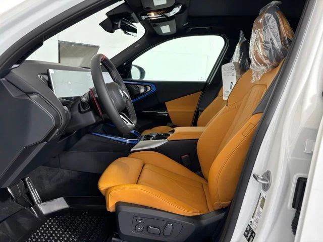 New 2026 Alpine White BMW M50 xDrive image 10