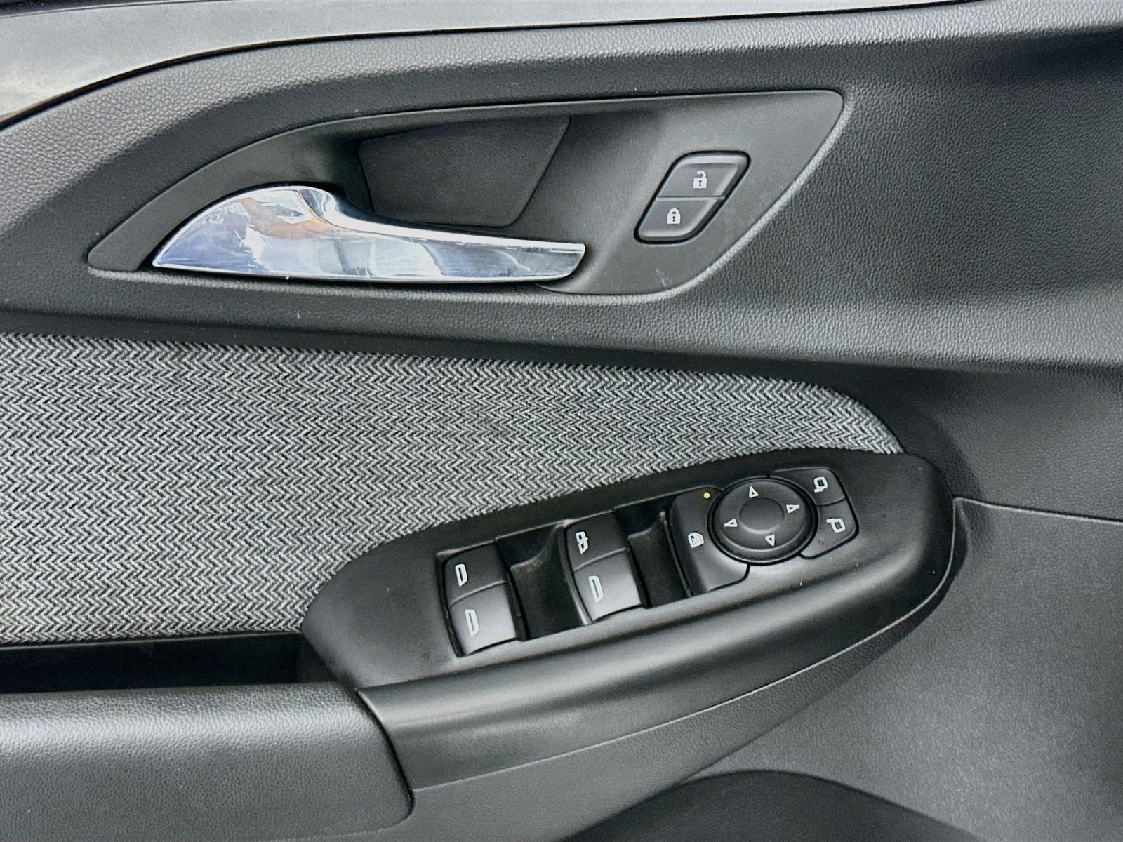 Used 2023 Summit White Chevrolet LT image 19