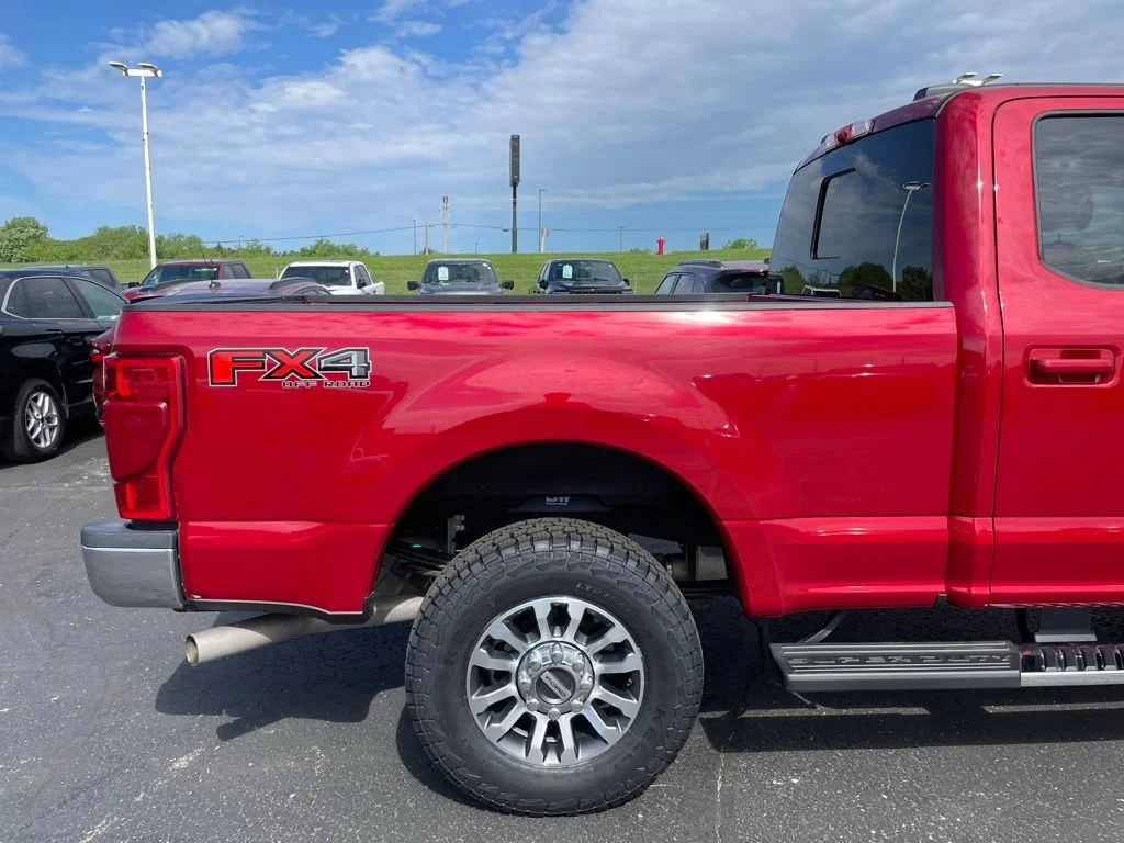 Used 2022 Red Metallic Ford Lariat image 30