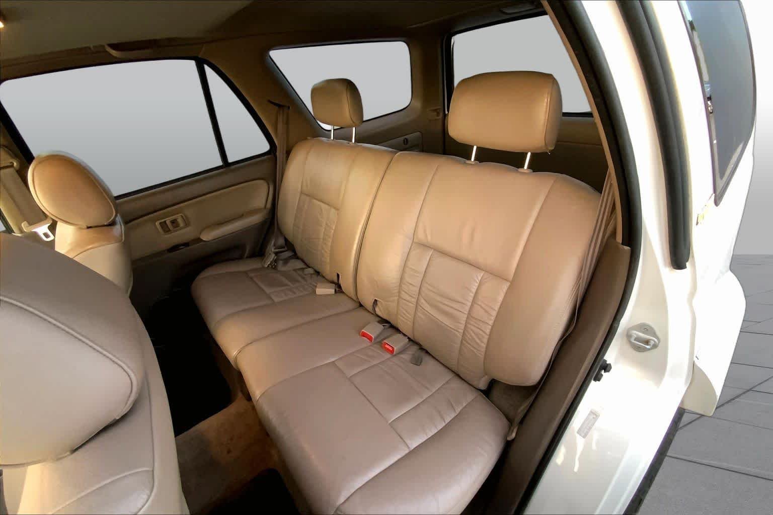 Used 2002 GOLDEN PEARL Toyota Limited image 17