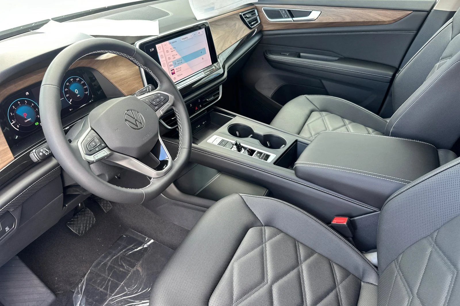 2026 Volkswagen Atlas SE - Photo 10