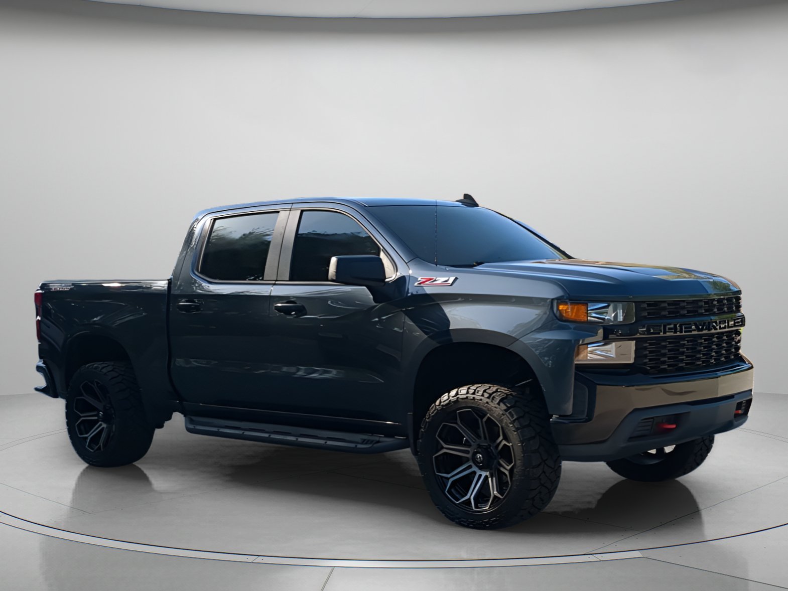 Certified Used 2019 Shadow Gray Metallic Chevrolet Custom Trail Boss Crew Cab Pickup image 37