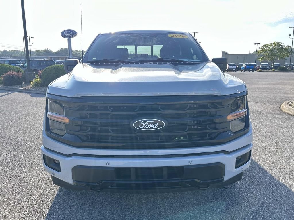 Certified Used 2024 Avalanche Ford XLT image 9