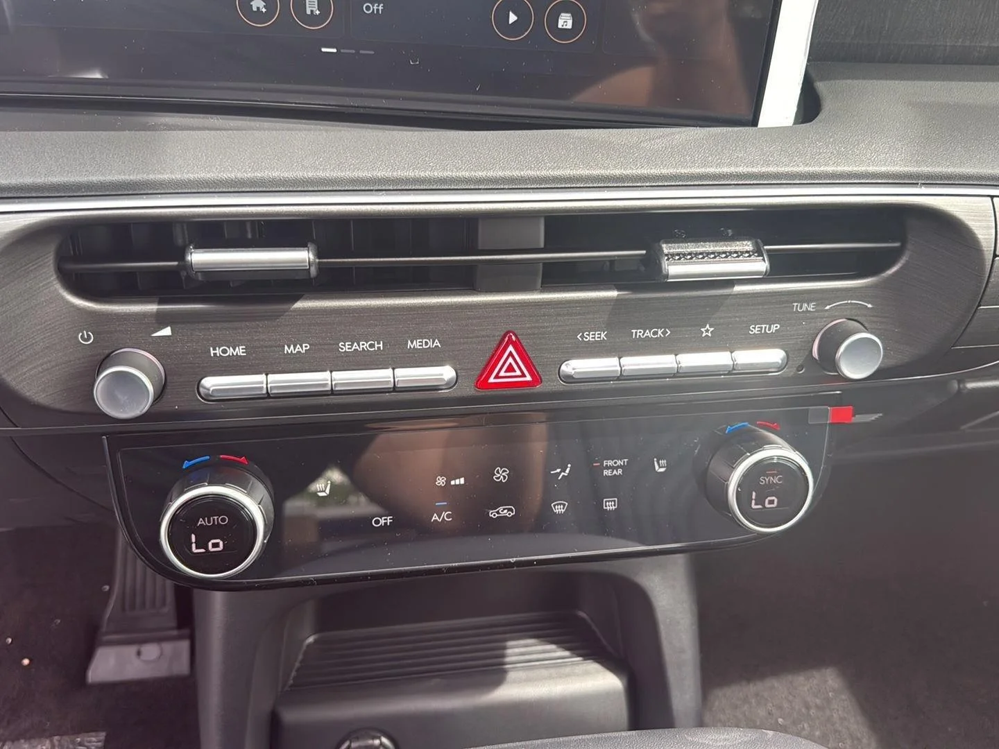 New 2026 Ecotronic Gray Pearl Hyundai SEL 8P image 27