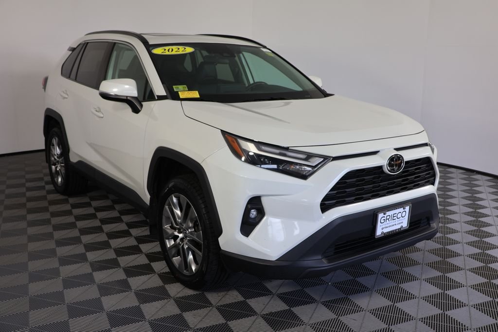 2022 Toyota RAV4 XLE Premium