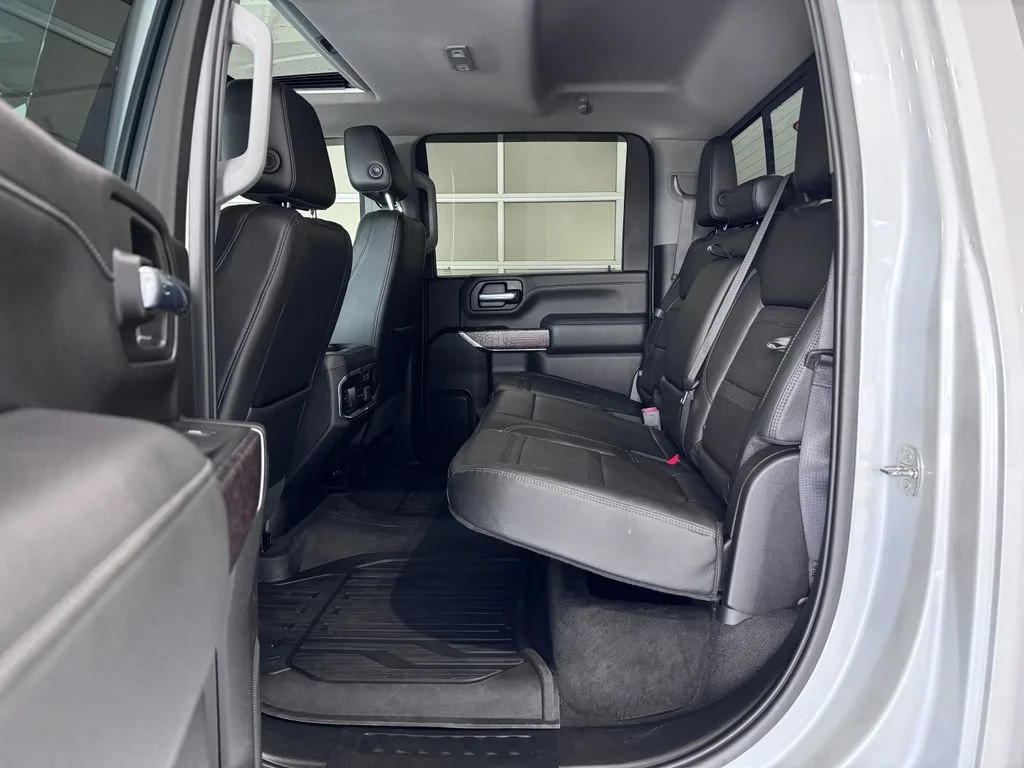 Used 2023 WHITE FROST TRICOAT GMC Denali image 12