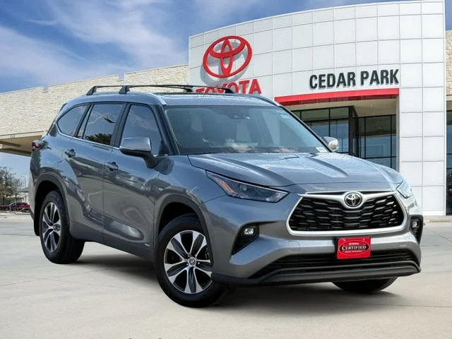 2025 Toyota Highlander Hybrid XLE