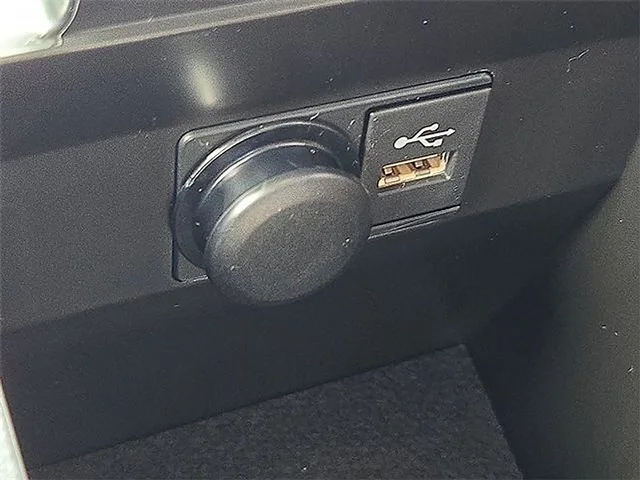 2026 Lexus UX Hybrid 300h Premium - Photo 21