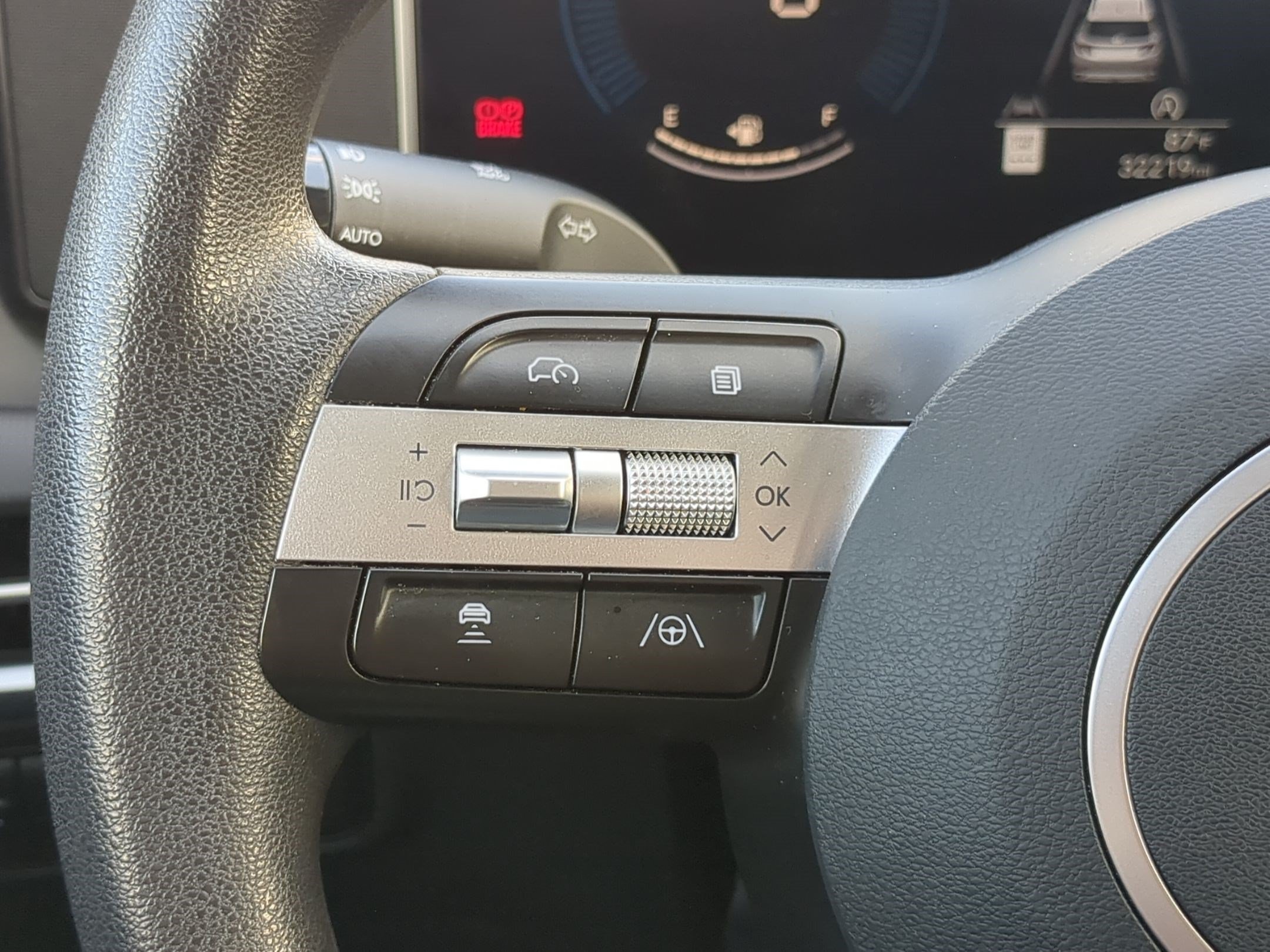 2025 Hyundai Tucson SEL - Photo 17