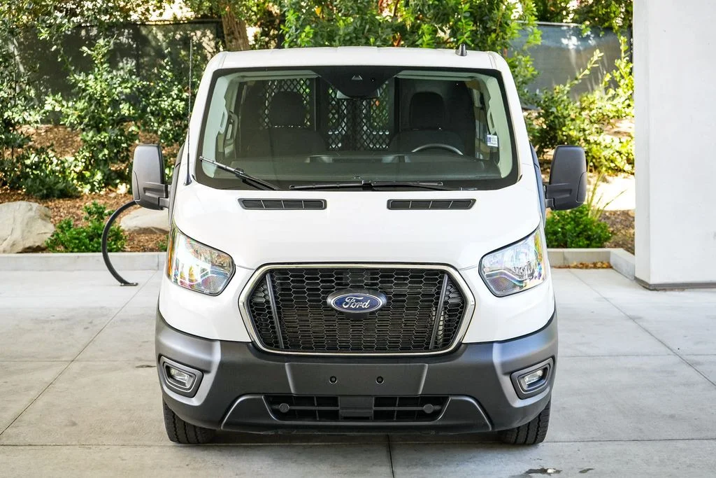 Used 2024 White Ford Base image 2