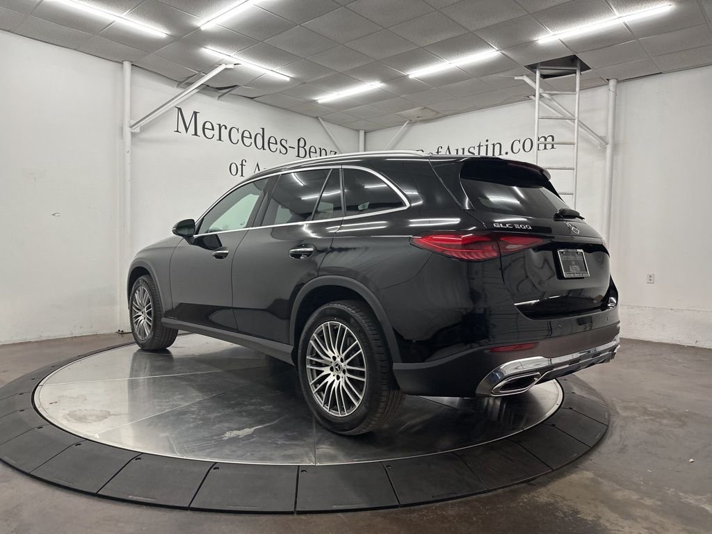 New 2026 Black Mercedes-Benz GLC 300 image 5