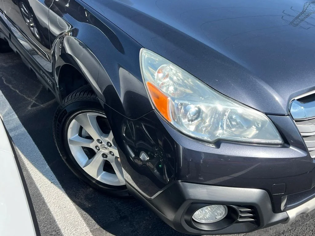 Used 2013 Subaru Outback Limited with VIN 4S4BRDPC8D2306066 for sale in Kirkland, WA