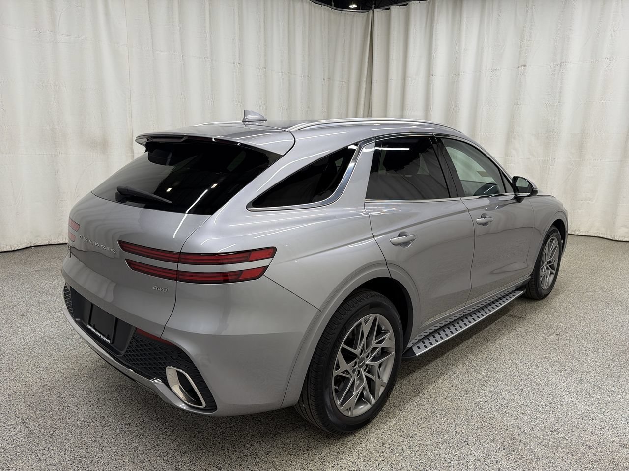 2024 GENESIS GV70 Standard - Photo 8