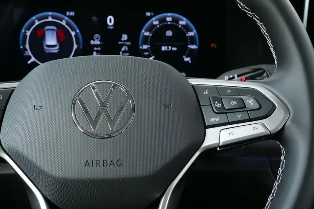 New 2026 Platinum Gray Metallic Volkswagen SE image 11