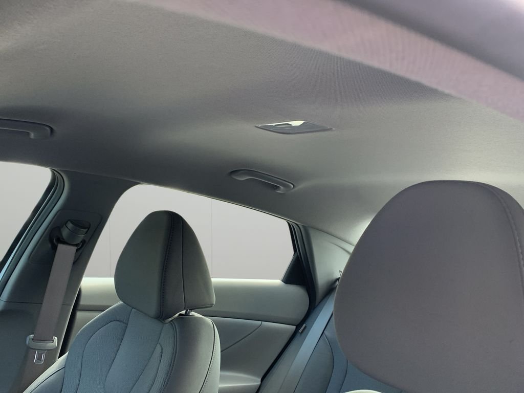 2026 Hyundai Elantra SE - Photo 32