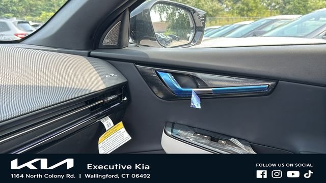 New 2026 Glacial White Pearl / Black Ro Kia GT-Line AWD image 19