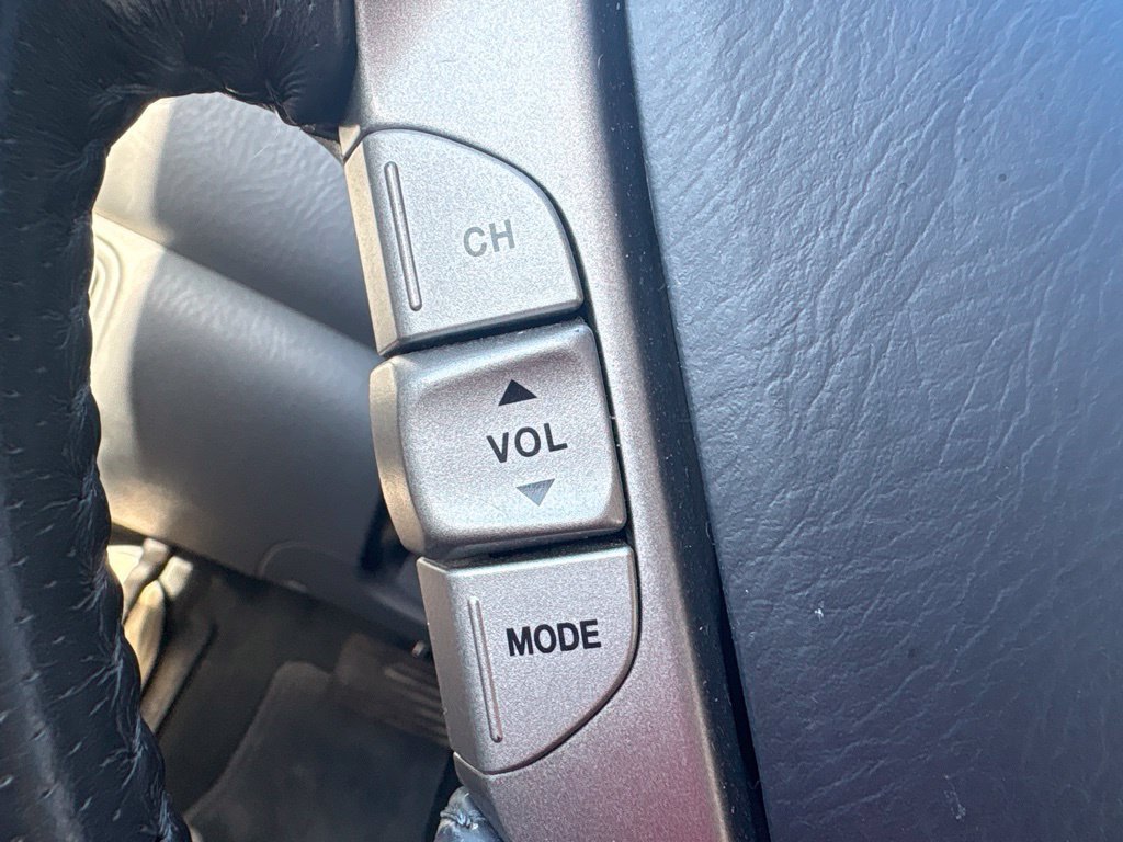 Used 2008 Nimbus Gray Metallic Honda EX-L image 17